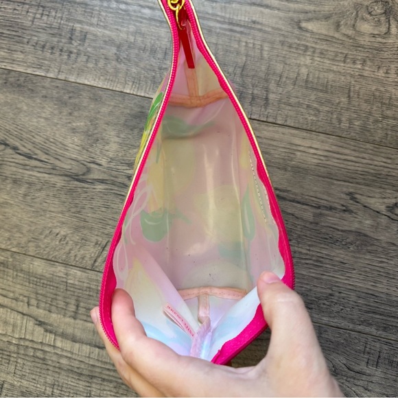 Lilly Pulitzer x Estee Lauder Lemon Cosmetic Bag - Picture 3 of 3